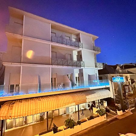 Due Gemelle Hotel Rimini Eksteriør billede