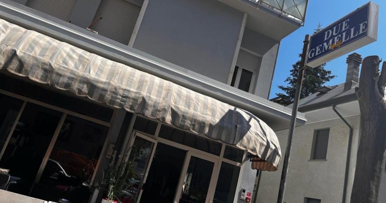 Due Gemelle Hotel Rimini Eksteriør billede