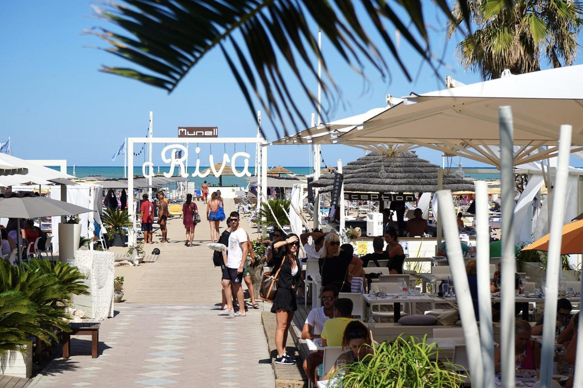 Due Gemelle Hotel Rimini Eksteriør billede